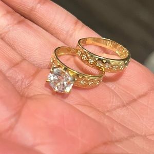 Authentic 10k wedding ring and band